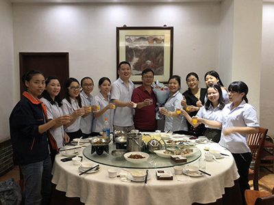 泰源鋒五金-電商部生日會(huì)